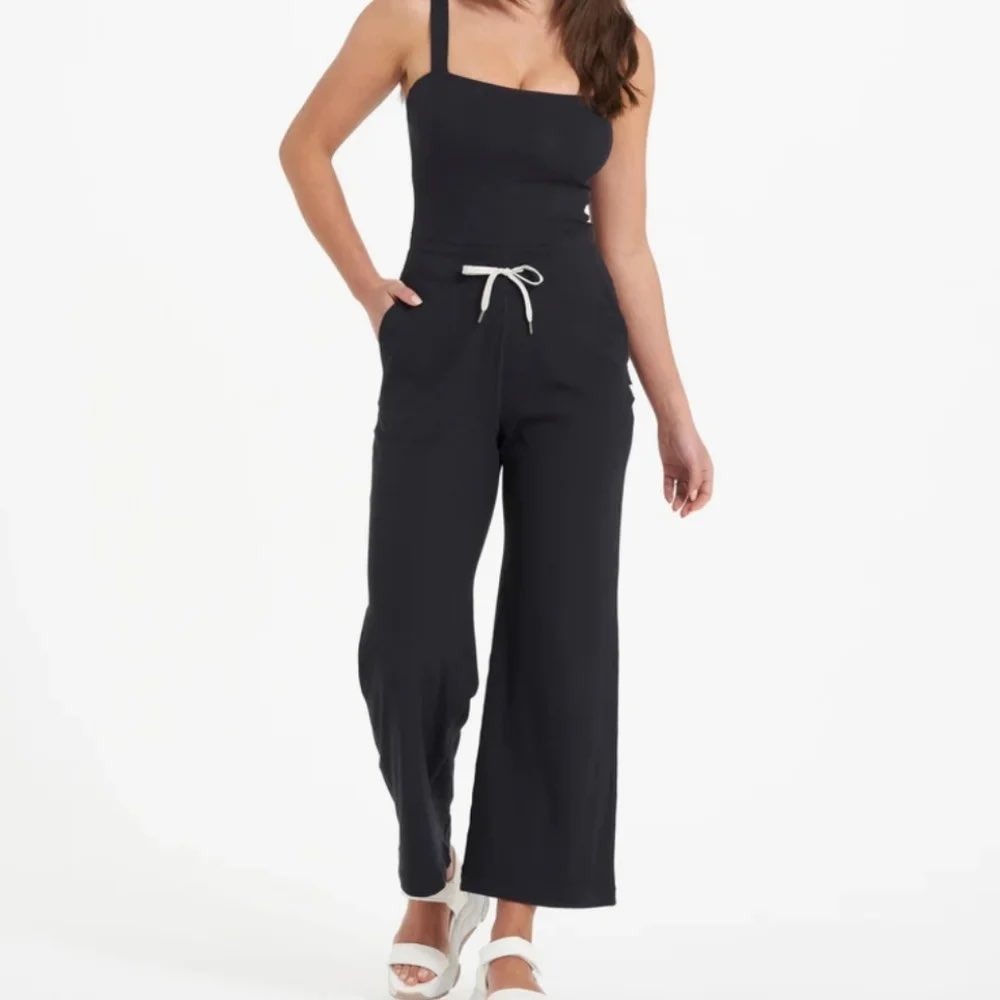 Vuori Lux Jumpsuit Black Wide Leg‎ Henley Drawstring VW4004 Womens Medium